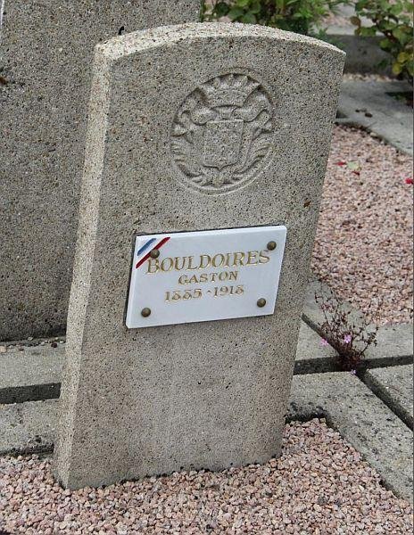 BOULDOIRES Gaston Tombe St Denis