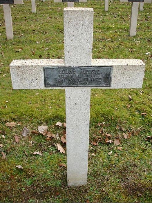 BOURE Auguste Tombe