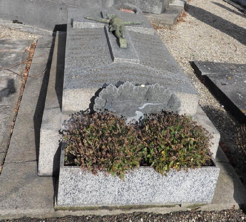 COGNEVAUT Henri Tombe